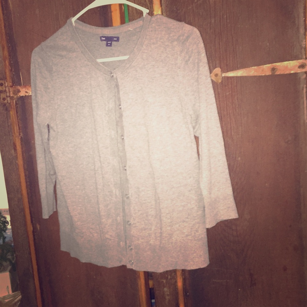 Gap mid sleeve sweater.